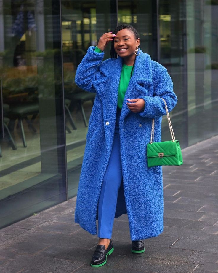 Blød Oversized Dame Vinterfrakke med Lang Teddy-pasform