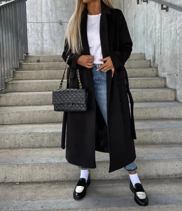 Elegant Lang Figursyet Damefrakke med Knapper