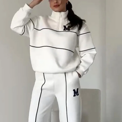 Komfortabel Dame Tracksuit Sæt Med Half Zip Sweater Og Jogger