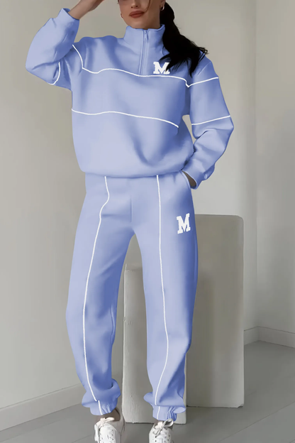 Komfortabel Dame Tracksuit Sæt Med Half Zip Sweater Og Jogger
