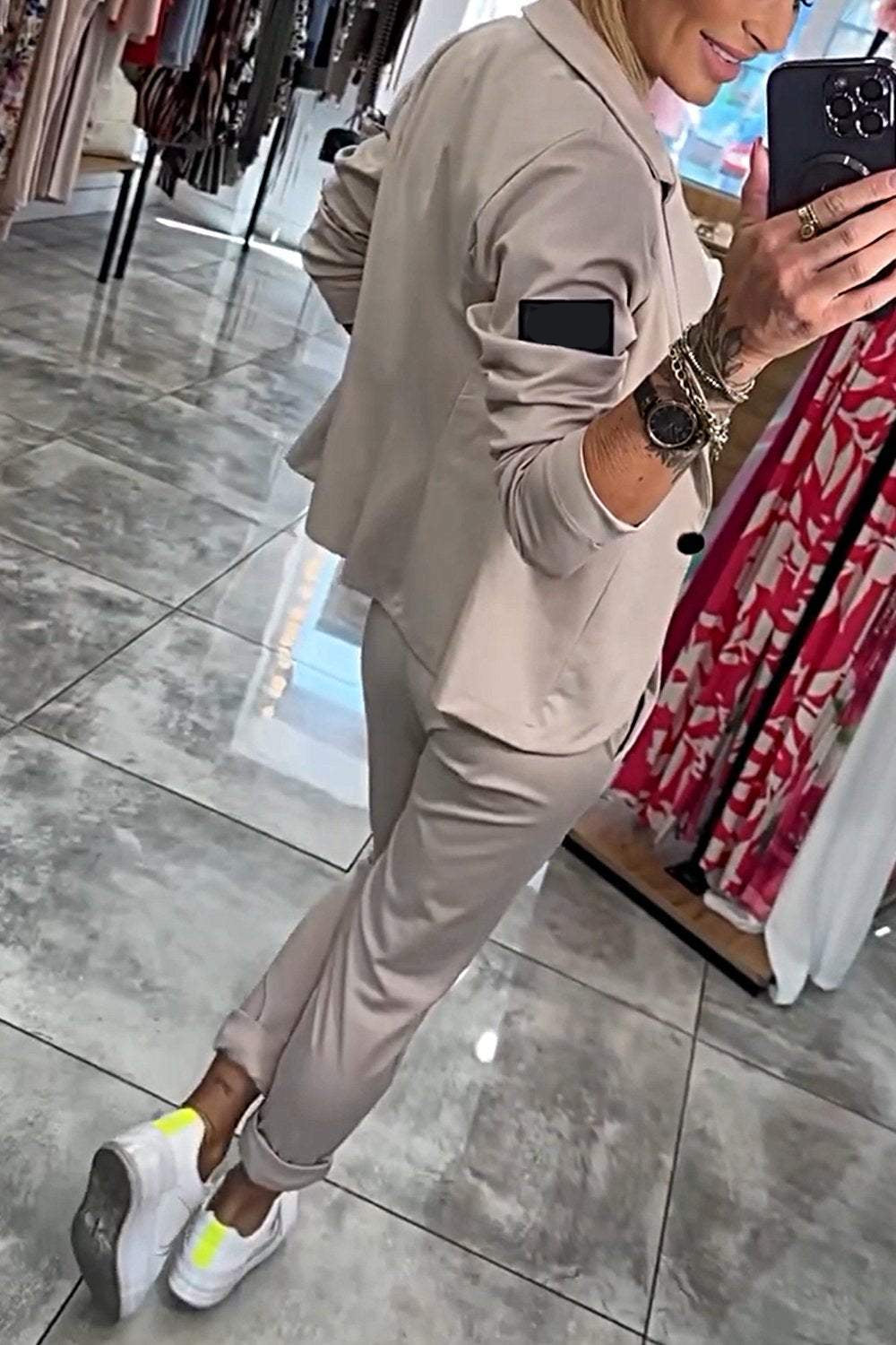 Elegant Stilfuldt Dame To Delt Blazer Sæt Med Jogger Bukser