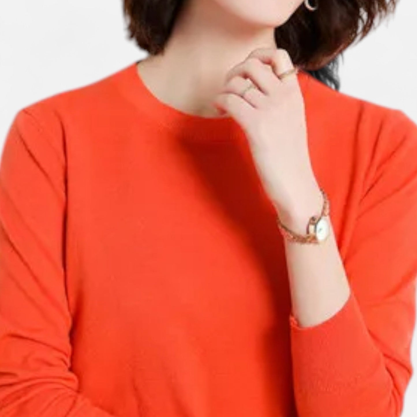 Blød Uld Dame Trøje med Lange Ærmer og Rund Hals